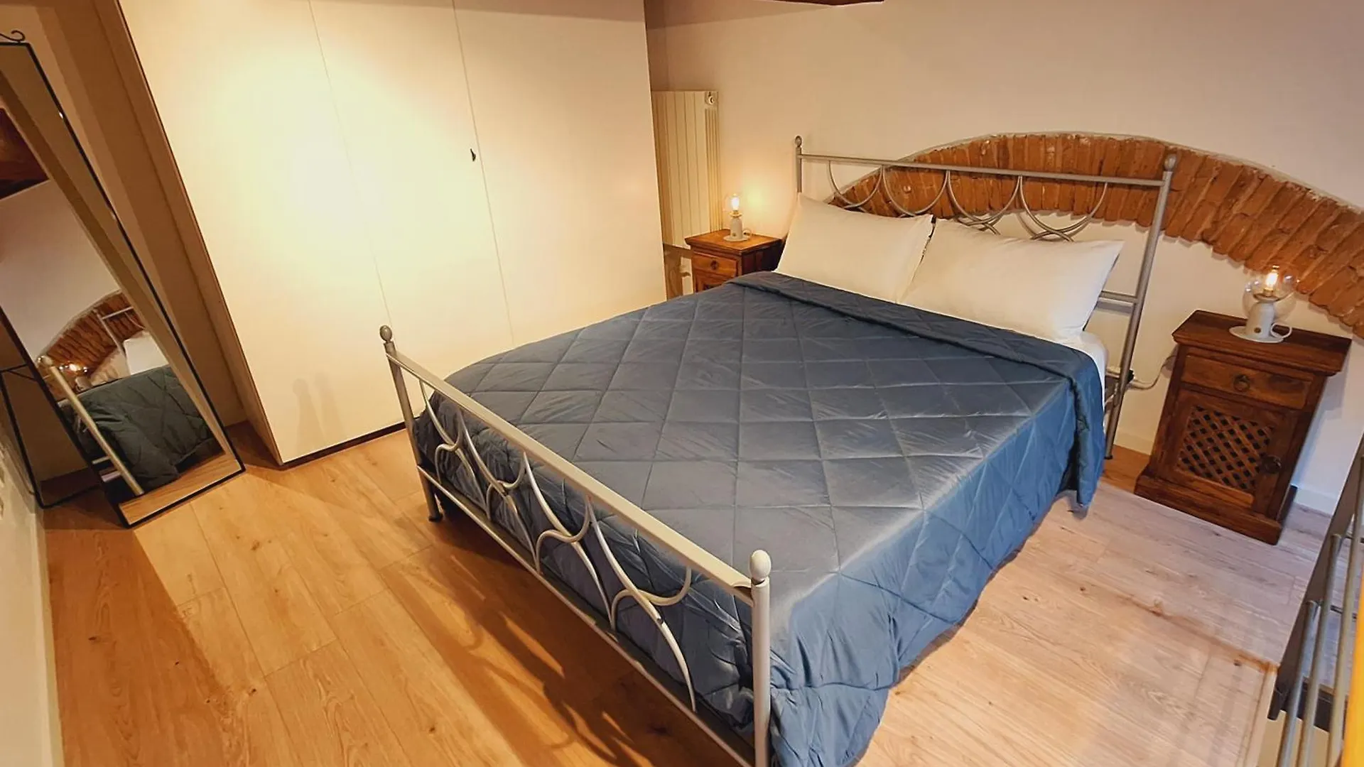 La Casina Lungomare Di Fabi Livorno Apartment