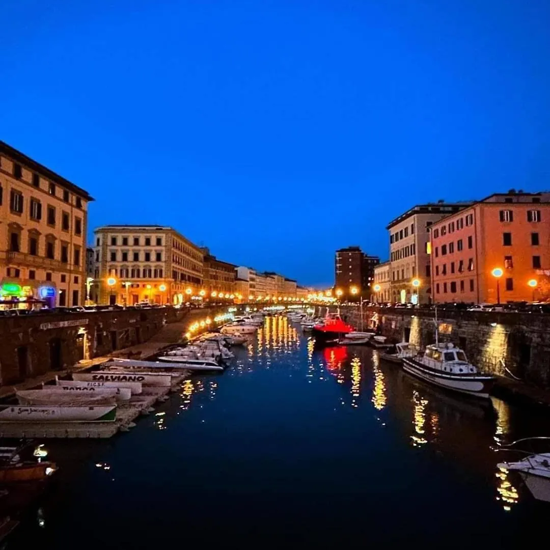 La Casina Lungomare Di Fabi Livorno Apartment